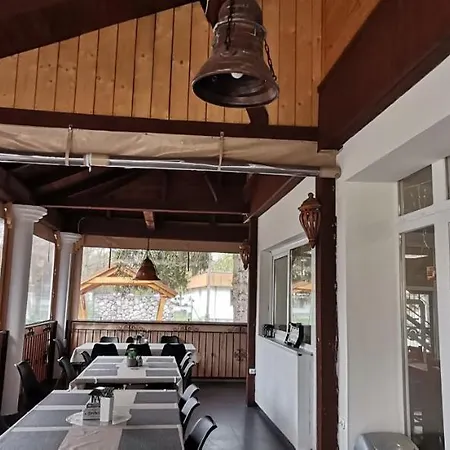 No Stress Panzió-pizzéria-sporttábor 3*