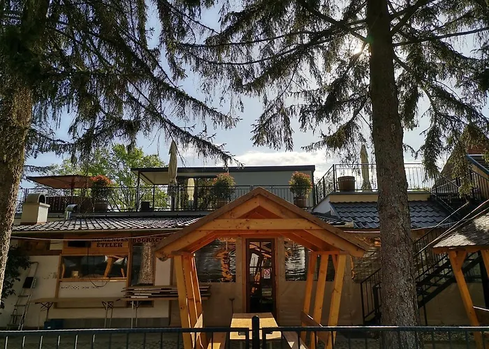 No Stress Panzio-pizzeria-sporttabor Bed & Breakfast 3*